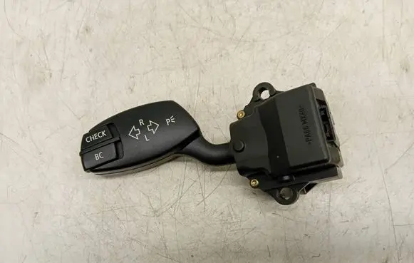 BMW 5 E60 E61 Indicator stalk 6924103 01106720