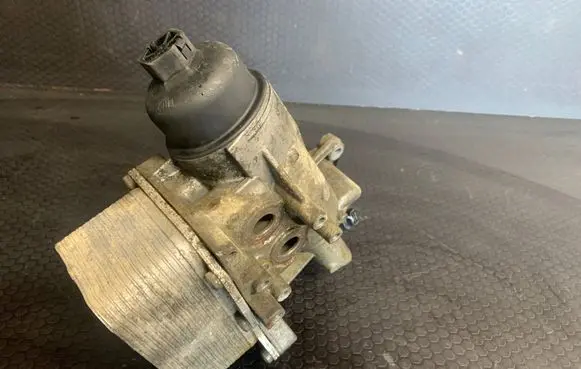 Engine oil radiator