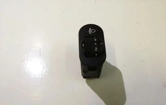 Ford Mondeo Mk III Headlight level height control switch 0307851417 96FG13K069