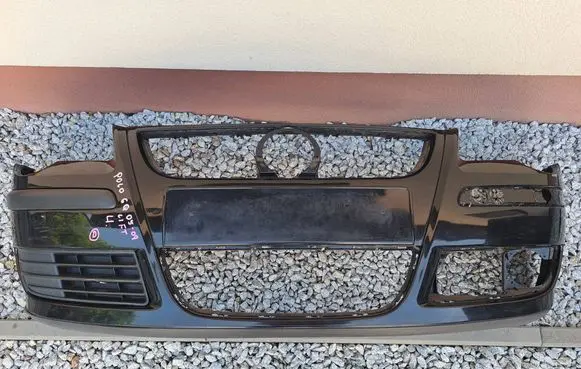 Volkswagen Polo IV 9N3 Front bumper 6Q0807221C