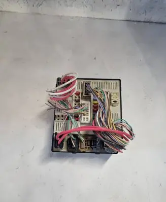 Renault Laguna III Fuse module 284B60014R 284B60014RA