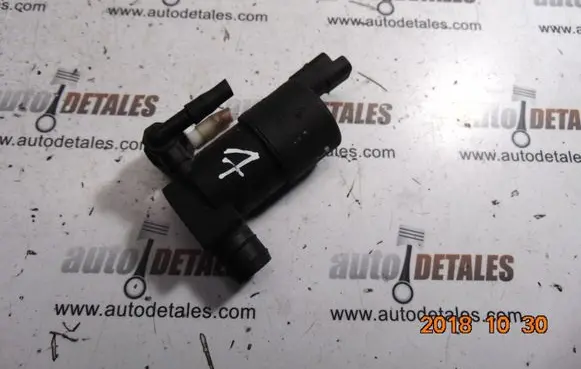 Nissan Almera Tino Windscreen/windshield washer pump 8200194414