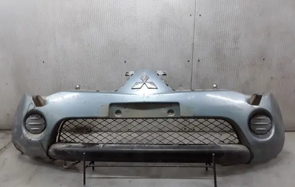 Mitsubishi L200 Front bumper