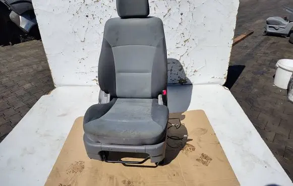 Hyundai H-1, Starex, Satellite Front passenger seat 