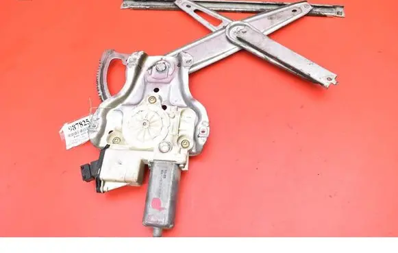 Toyota Corolla E120 E130 Front door window regulator with motor 69820-02130