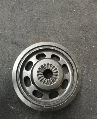 Volkswagen Caddy Crankshaft pulley 04E105243E