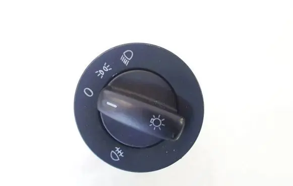 Volkswagen Golf V Light switch
