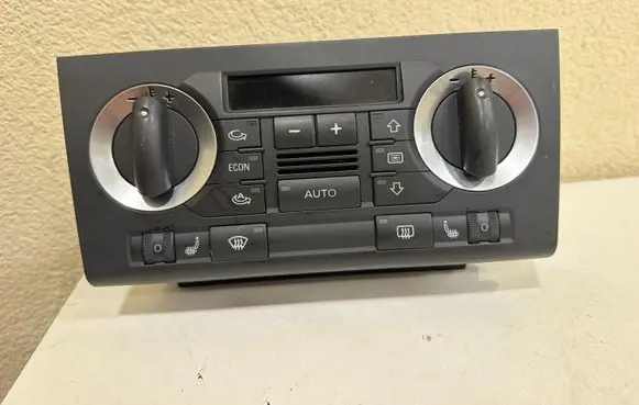 Audi A3 S3 8P Climate control unit 8P0820043N