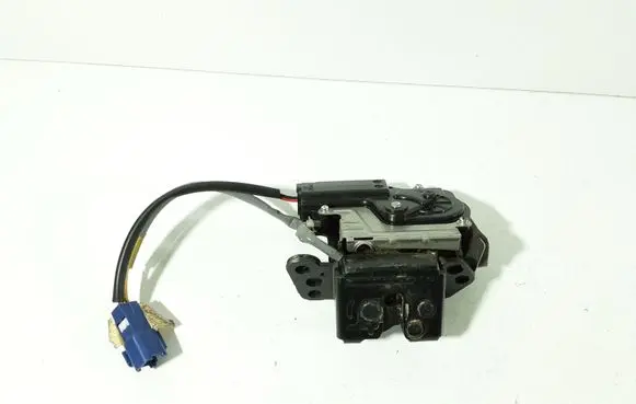 Toyota Avensis T250 Tailgate/trunk/boot lock/catch/latch 