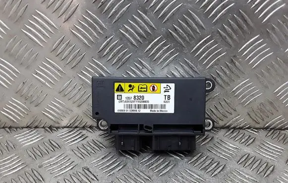 Opel Insignia A Airbag control unit/module 13578320