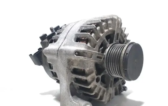 BMW 5 F10 F11 Generator/alternator 8507625