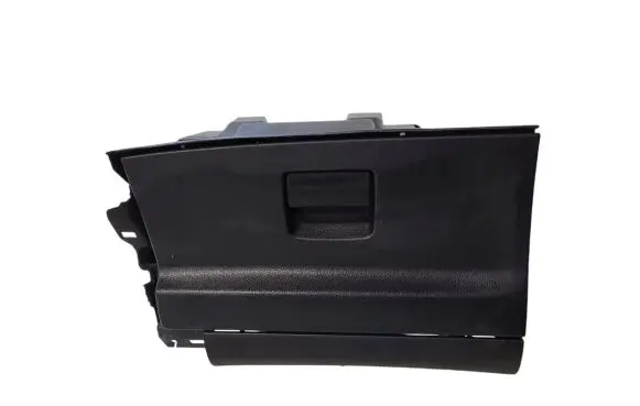 Glove box