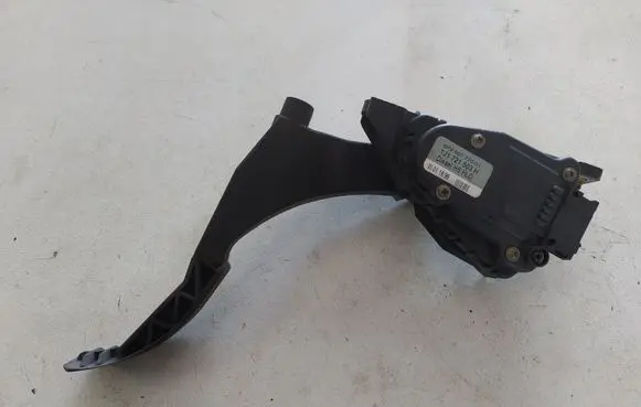 Volkswagen New Beetle Accelerator throttle pedal 1J1721503H