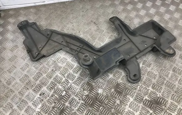 Lexus CT 200H Other under body part 5762876010