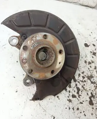Volkswagen Golf Plus Front wheel hub
