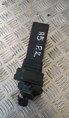 Audi A5 8T 8F Front door check strap stopper 8t8837267a