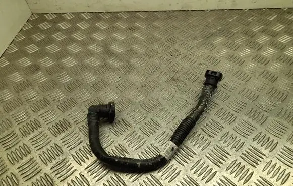 Engine coolant pipe/hose