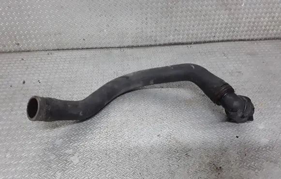 Volkswagen Caddy Engine coolant pipe/hose