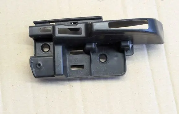 Opel Combo E Rear bumper mounting bracket
