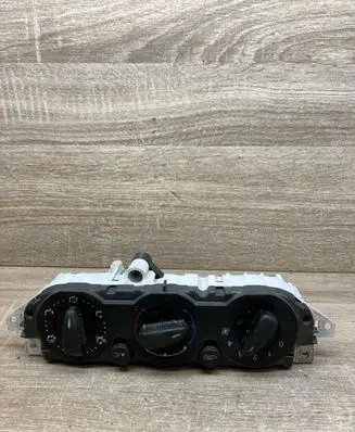 Ford Focus Climate control unit 3M5T19980AD 69607320