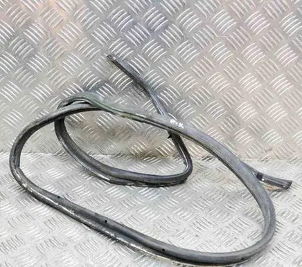 Mercedes-Benz SL R129 Rubber seal front coupe door 1297200178 A1297200178