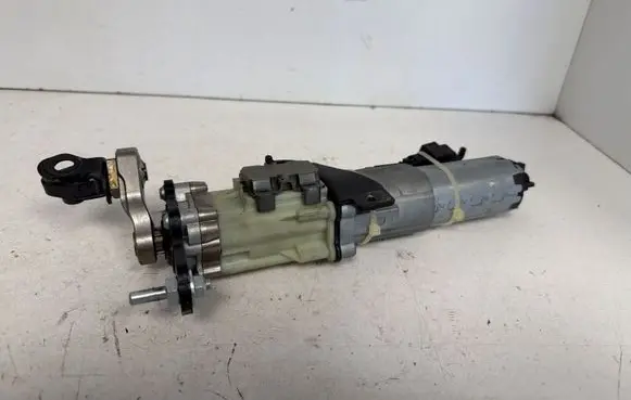 Audi A6 S6 C7 4G Soft lock spindle drive 4G9827851