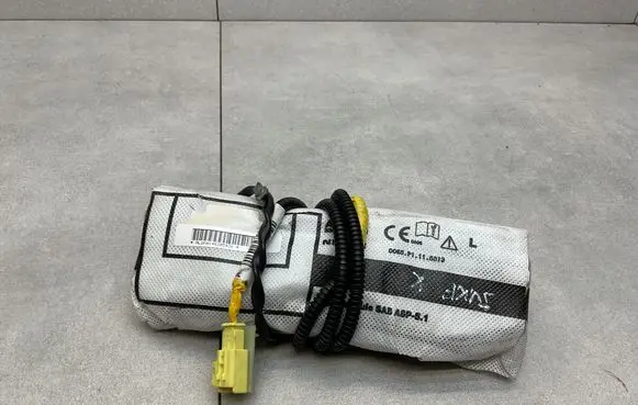 Nissan Juke I F15 Seat airbag 
