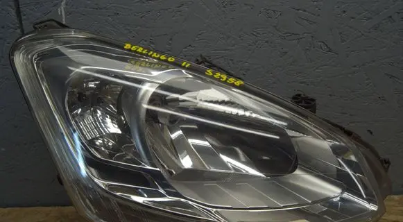 Citroen Berlingo Headlight/headlamp 9682828380