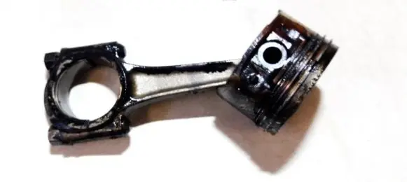 Citroen C3 Piston with connecting rod