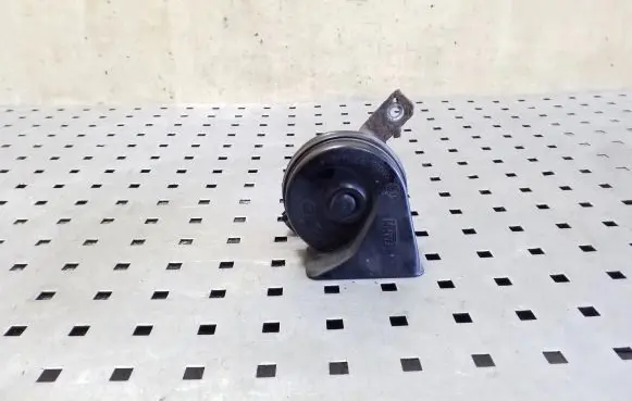 Volvo XC70 Horn signal 31276805