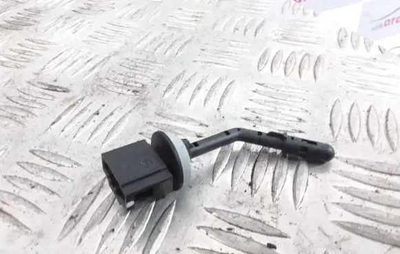 Volkswagen PASSAT B6 Interior temperature sensor 1K0907643F