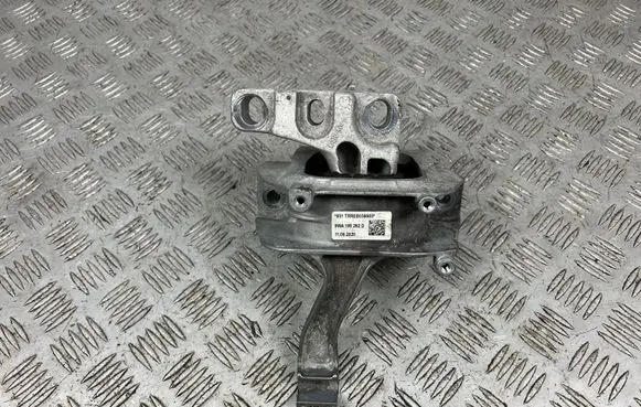 Audi A3 8Y Engine mount bracket 5WA199262D