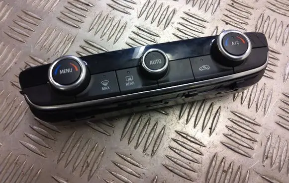 Opel Grandland X Interior fan control switch 98224347y