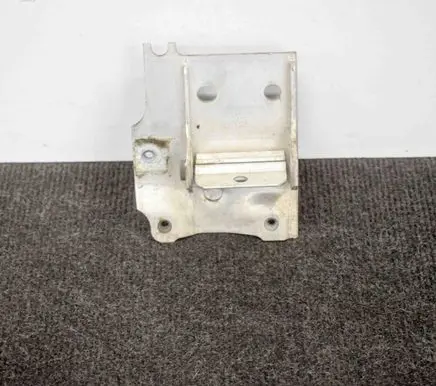 BMW 7 F01 F02 F03 F04 Radiator support slam panel bracket 7186513