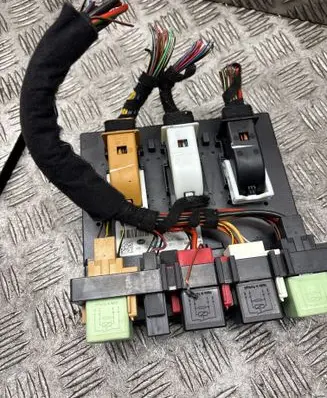 Skoda Octavia Mk2 (1Z) Comfort/convenience module 1K0937084H