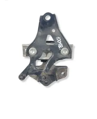 Suzuki Vitara (LY) Engine mount bracket 74S0