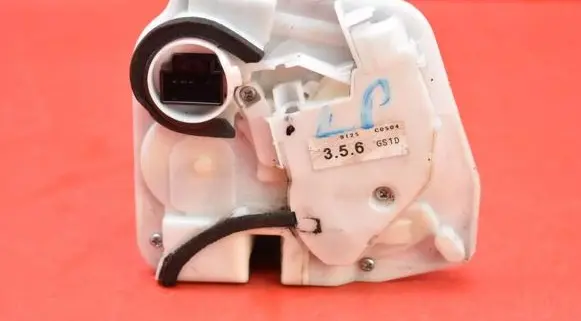 Mazda 6 Front door lock F97-G16-L1