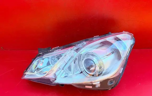 Mercedes-Benz E C207 W207 Headlight/headlamp A2078200539
