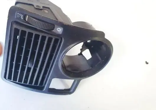 Volkswagen Golf IV Dash center air vent grill 1j1819983a