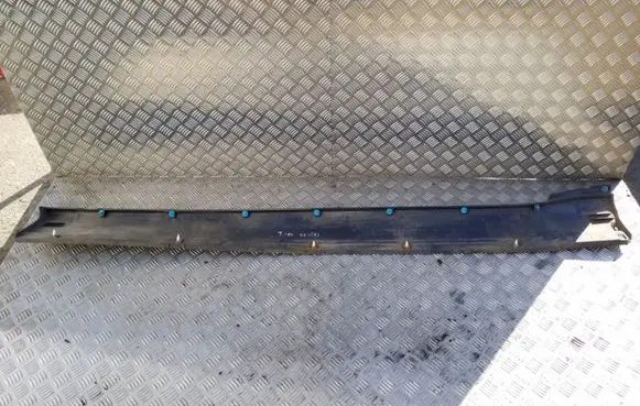 Mitsubishi Pajero Sill 7405A093