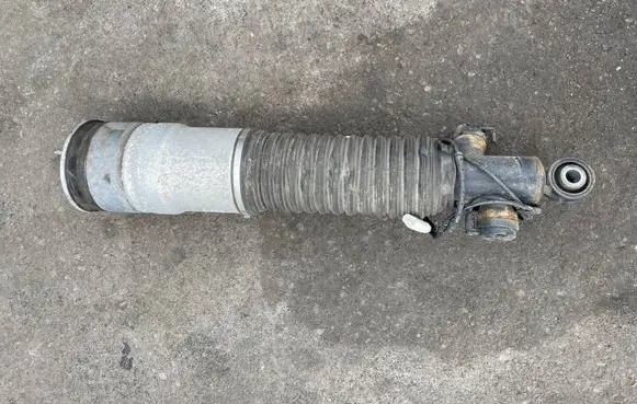 BMW 7 F01 F02 F03 F04 Rear shock absorber/damper 6858813 15140011554