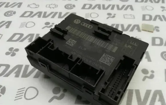 Audi A1 Door control unit/module 8X0959792E
