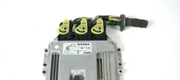 Volvo V50 Engine control unit/module ECU 0281011775 D1.K