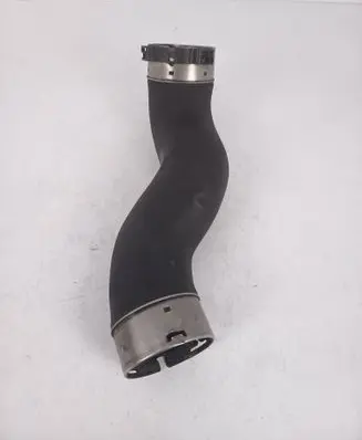 BMW 5 F10 F11 Intercooler hose/pipe 8516509