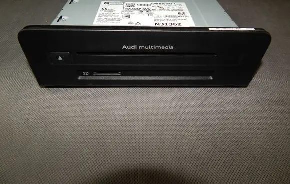Audi Q5 SQ5 CD/DVD changer 8W0035824A