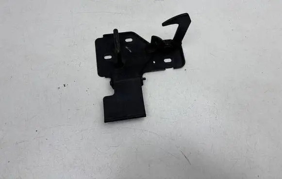 Volkswagen Polo IV 9N3 Engine bonnet/hood lock/latch loop/hook 6Q0823480D