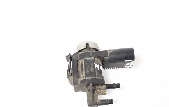 Audi A8 S8 D3 4E Turbo solenoid valve 1J0906283C