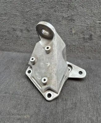Audi A6 S6 C5 4B Gearbox mounting bracket 8D0399114AH 8D0399114AN