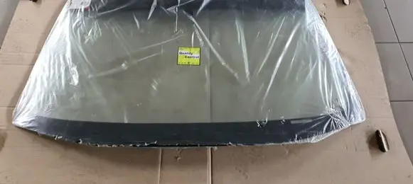 Honda CR-V Rear windscreen/windshield window 01231