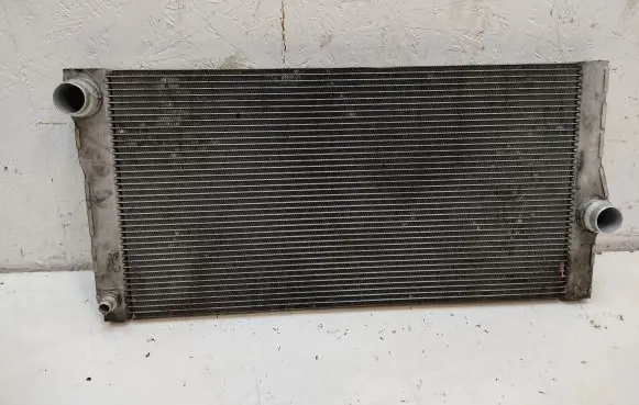 BMW 5 F10 F11 Coolant radiator 1711850917601